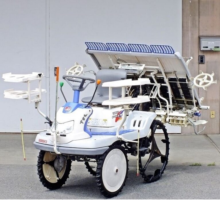 Máy cấy Iseki PQZ4