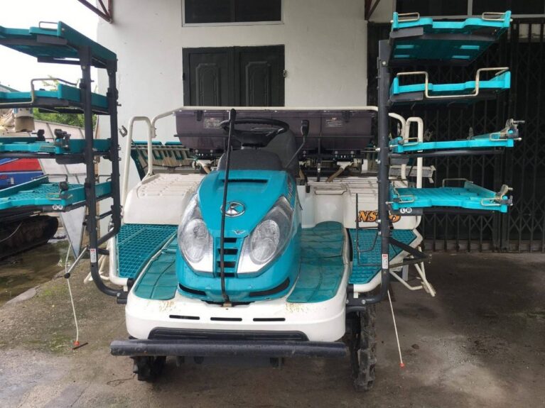 Máy cấy lúa Kubota NSD8