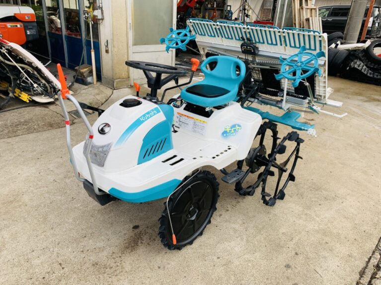 Máy cấy lúa Kubota EP4
