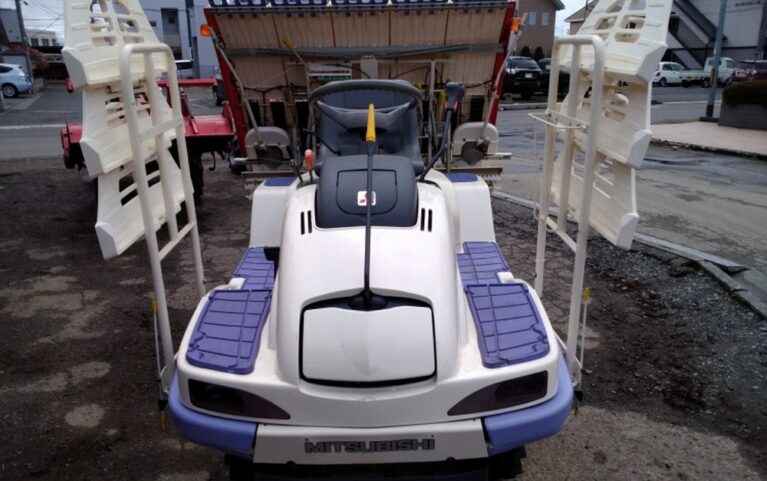 Máy cấy lúa Mitsubishi LV5AN