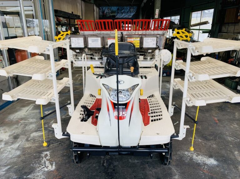 Máy cấy lúa Yanmar RJ5 - Phù hợp với mọi loại địa hình ruộng đồng Việt Nam