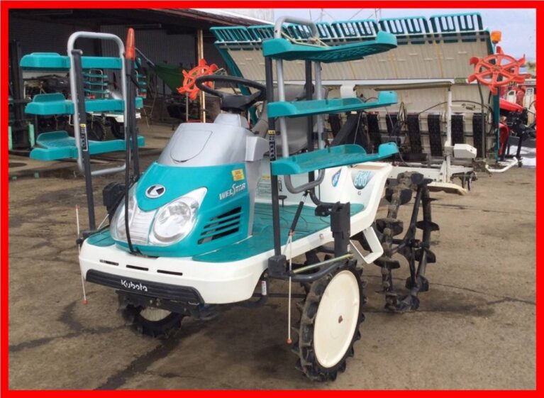 Sử dụng Máy cấy lúa Kubota SPU600G giúp giảm chi phí, tiết kiệm phân bón, nâng cao năng suất
