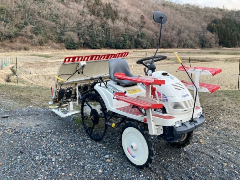 Máy cấy lúa Yanmar PE40 tiết kiệm thời gian, giảm chi phí sản xuất
