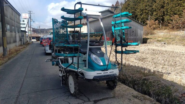 Máy cấy lúa Kubota NSU67 giảm chi phí, nâng cao hiệu quả kinh tế