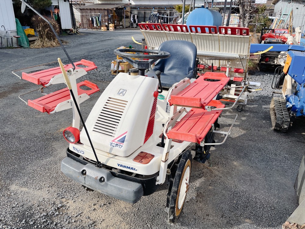 Máy cấy lúa Yanmar PE4 cho năng suất cao, tiết kiệm thời gian gieo trồng Máy cấy lúa Yanmar PE4 cho năng suất cao, tiết kiệm thời gian gieo trồng